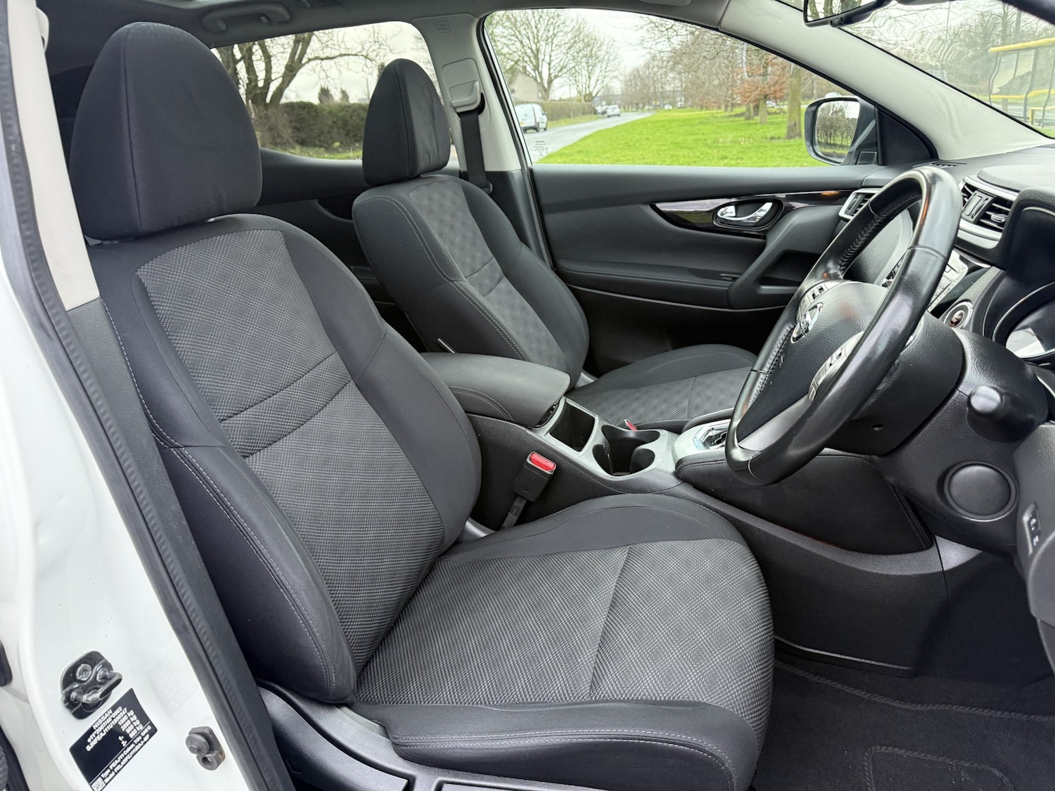 Used Nissan Qashqai 2017 for sale - 77303723: Photo 24