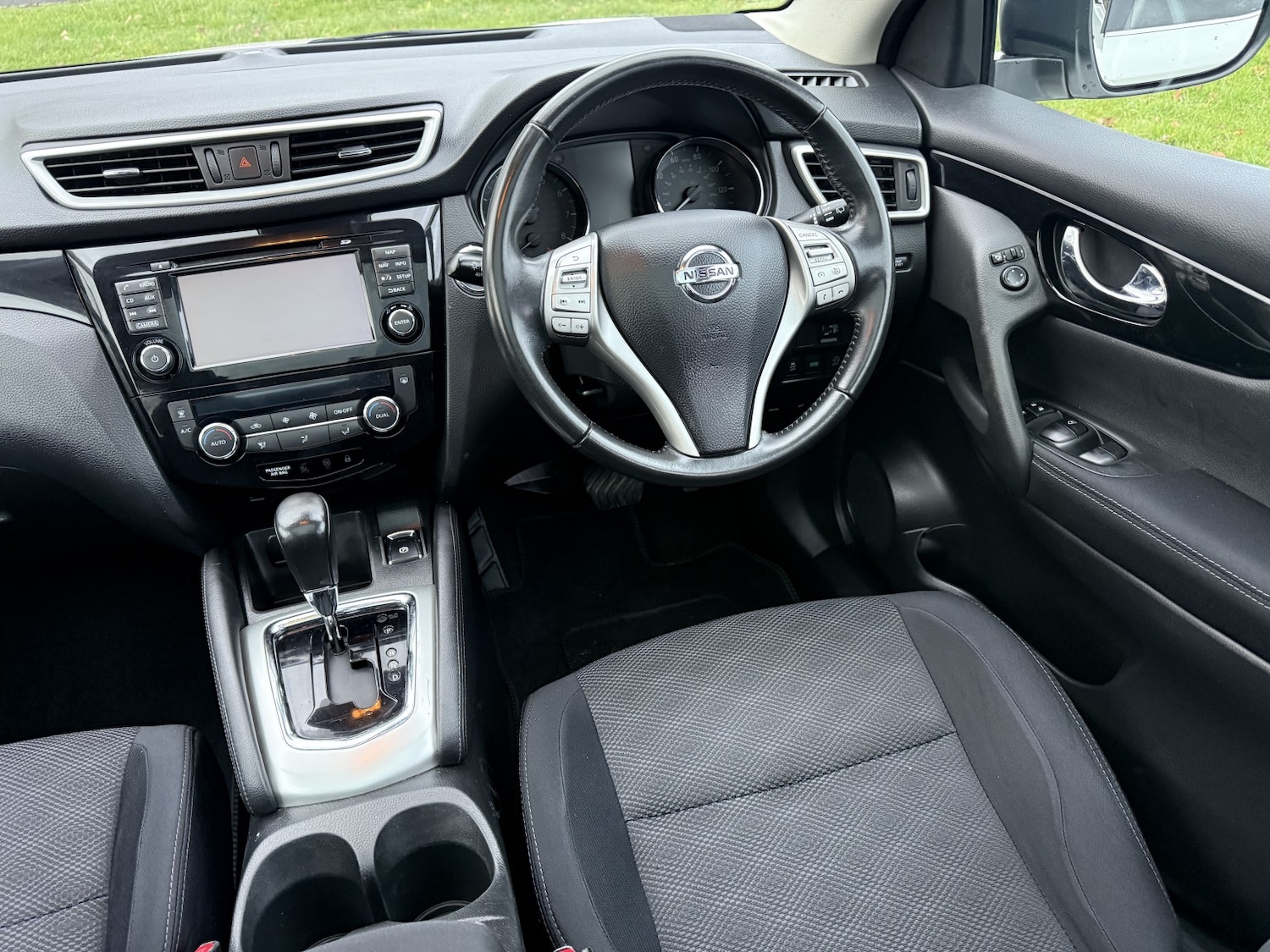 Used Nissan Qashqai 2017 for sale - 77303723: Photo 31