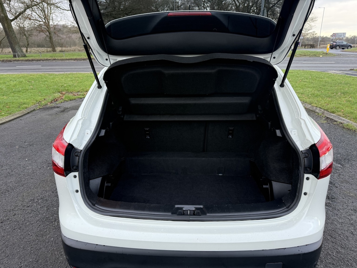 Used Nissan Qashqai 2017 for sale - 77303723: Photo 47