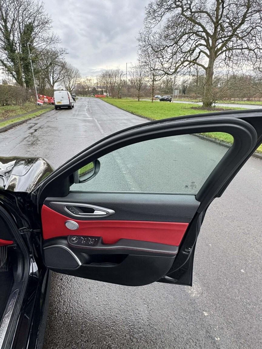 Used Alfa Romeo Giulia 2017 for sale - 77609956: Photo 11