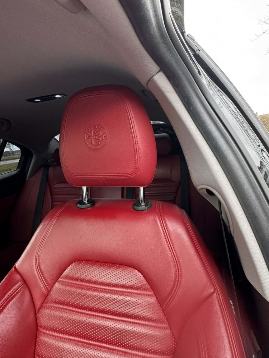 Used Alfa Romeo Giulia 2017 for sale - 77609956: Photo 17