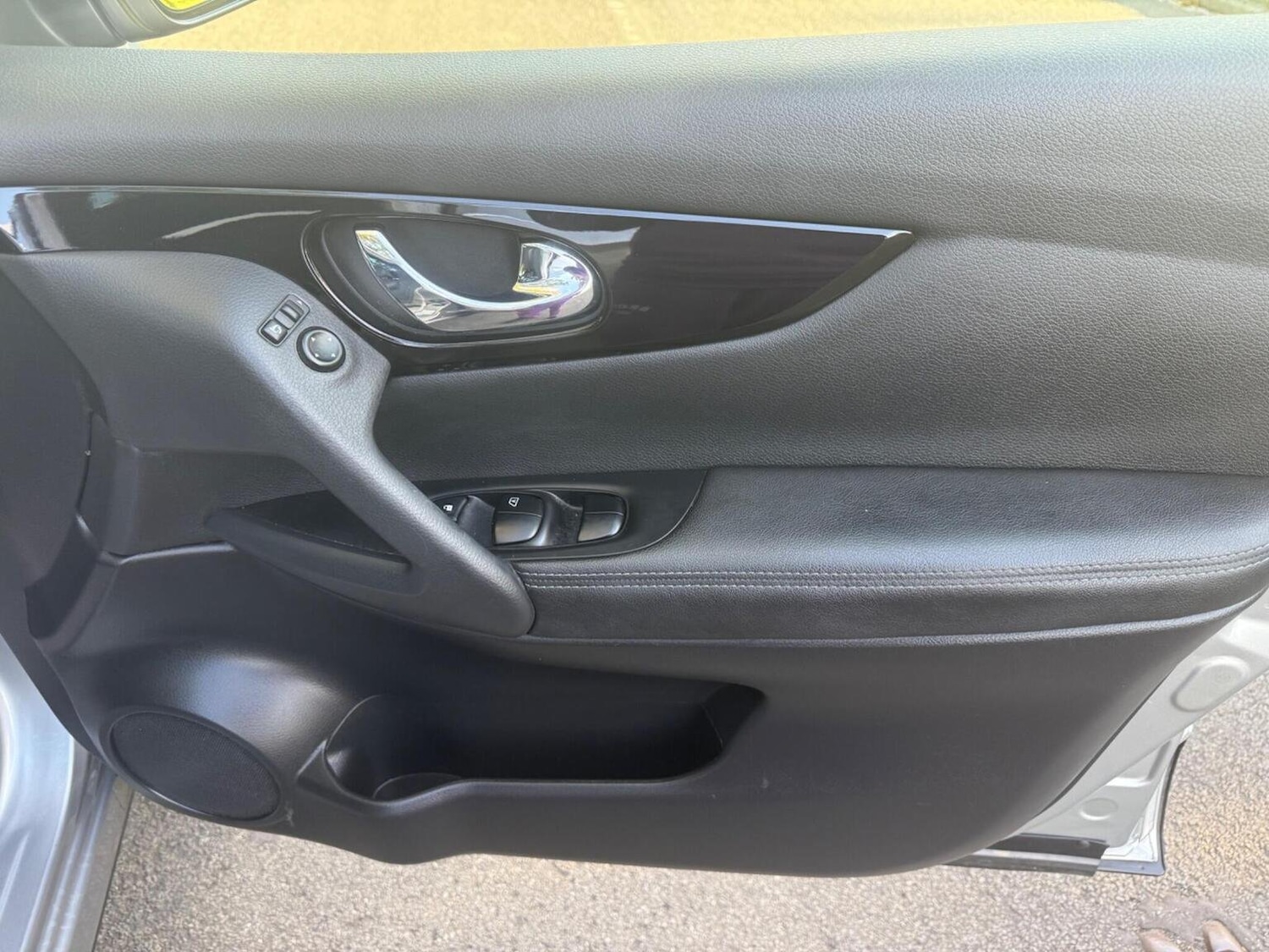 Used Nissan Qashqai 2017 for sale - 76352254: Photo 25