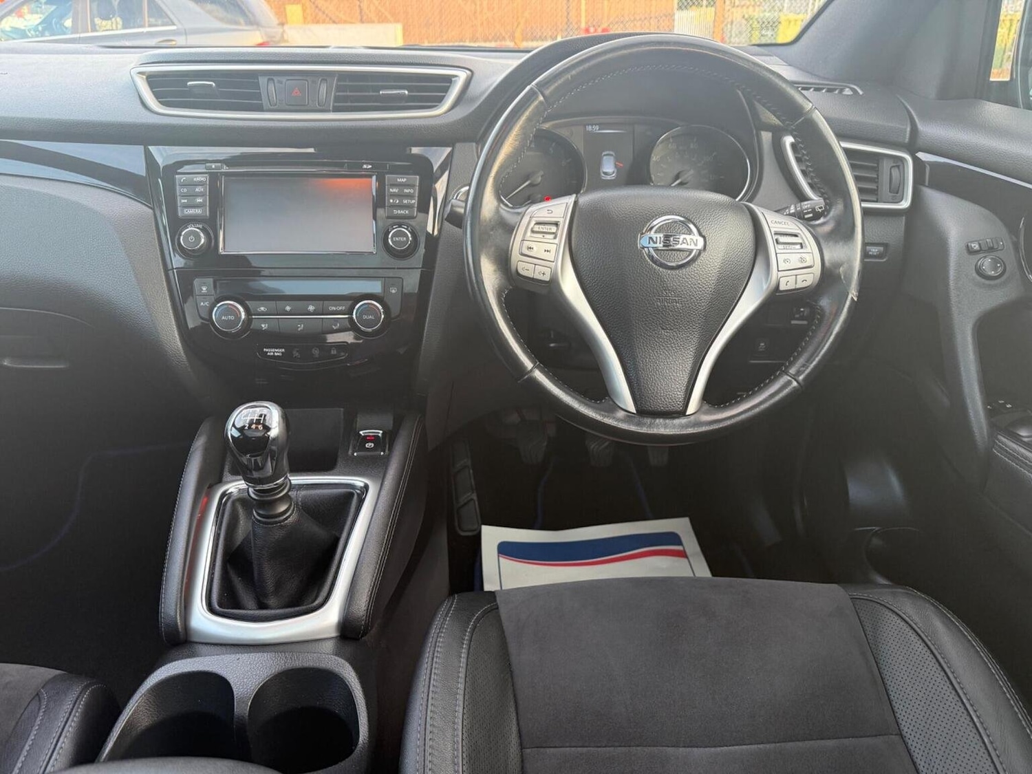 Used Nissan Qashqai 2017 for sale - 76352254: Photo 28