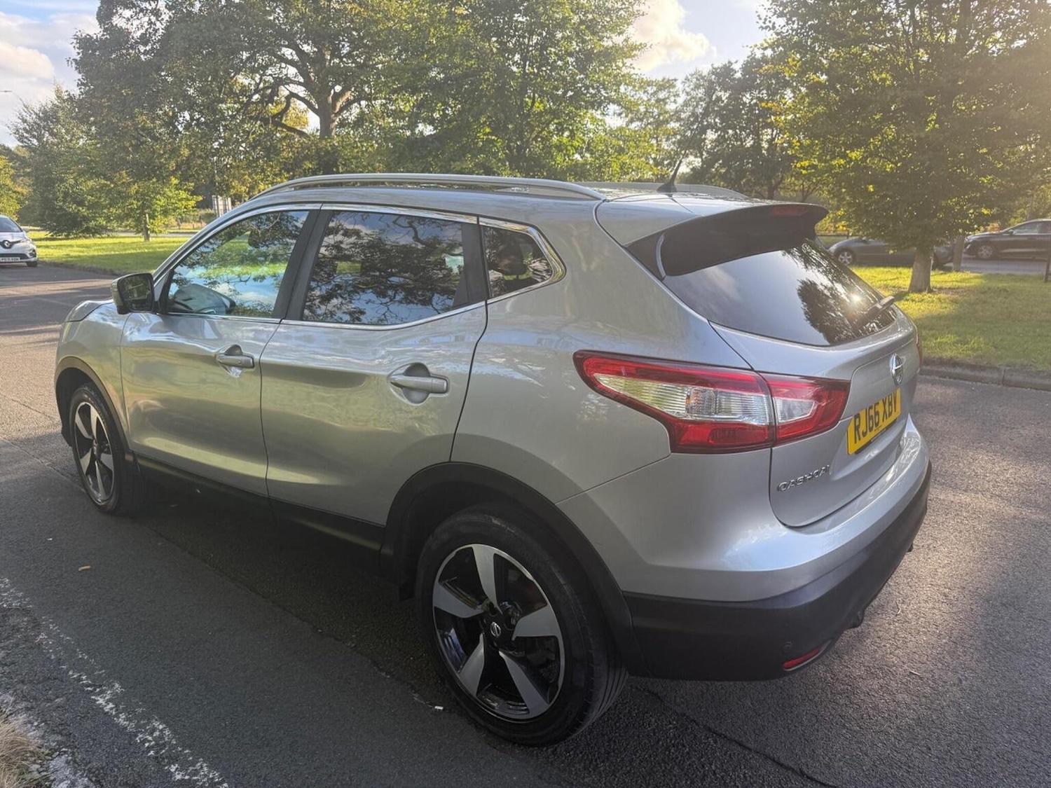 Used Nissan Qashqai 2017 for sale - 76352254: Photo 6