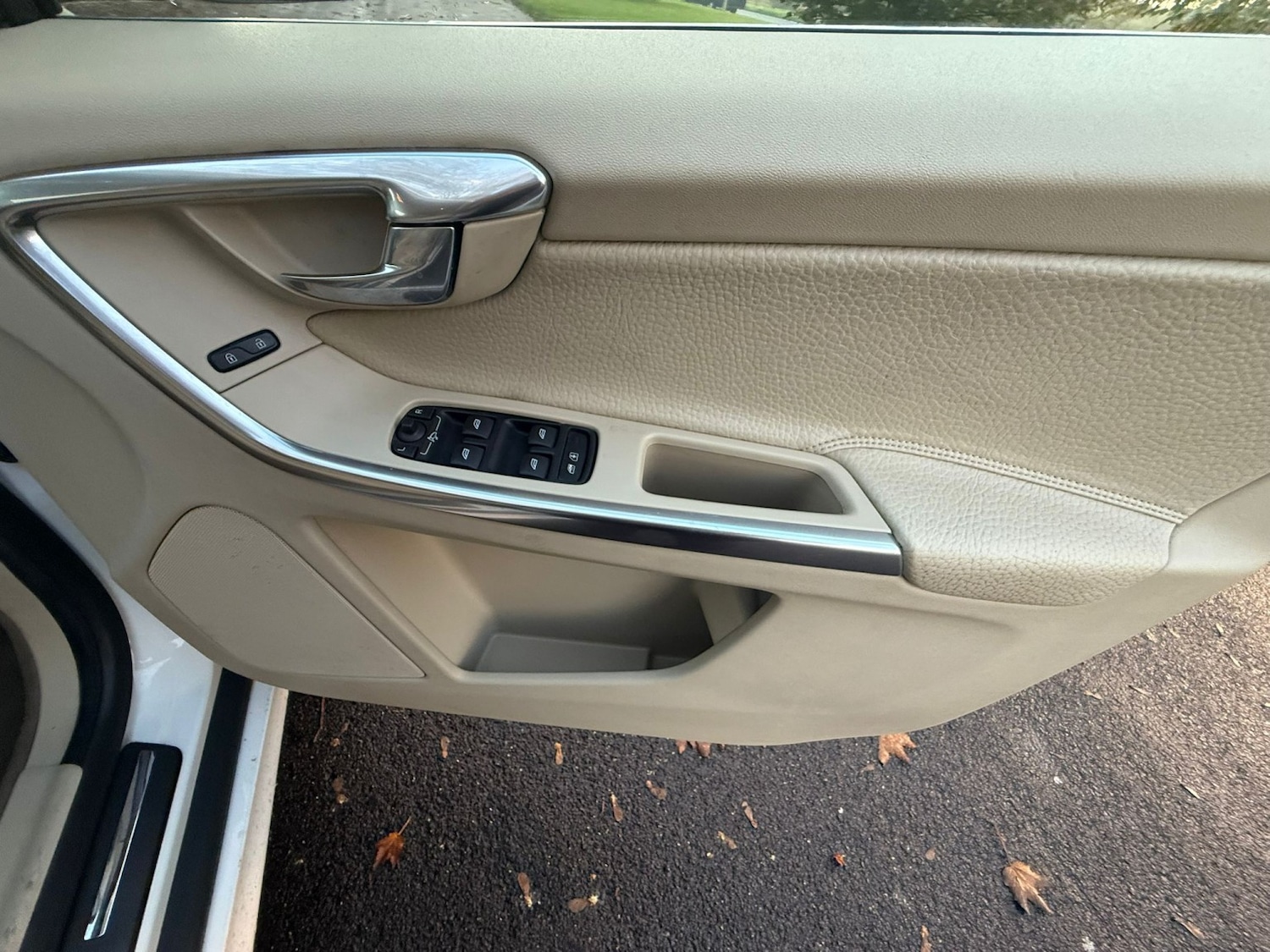 Used Volvo XC60 2013 for sale - 76352253: Photo 30