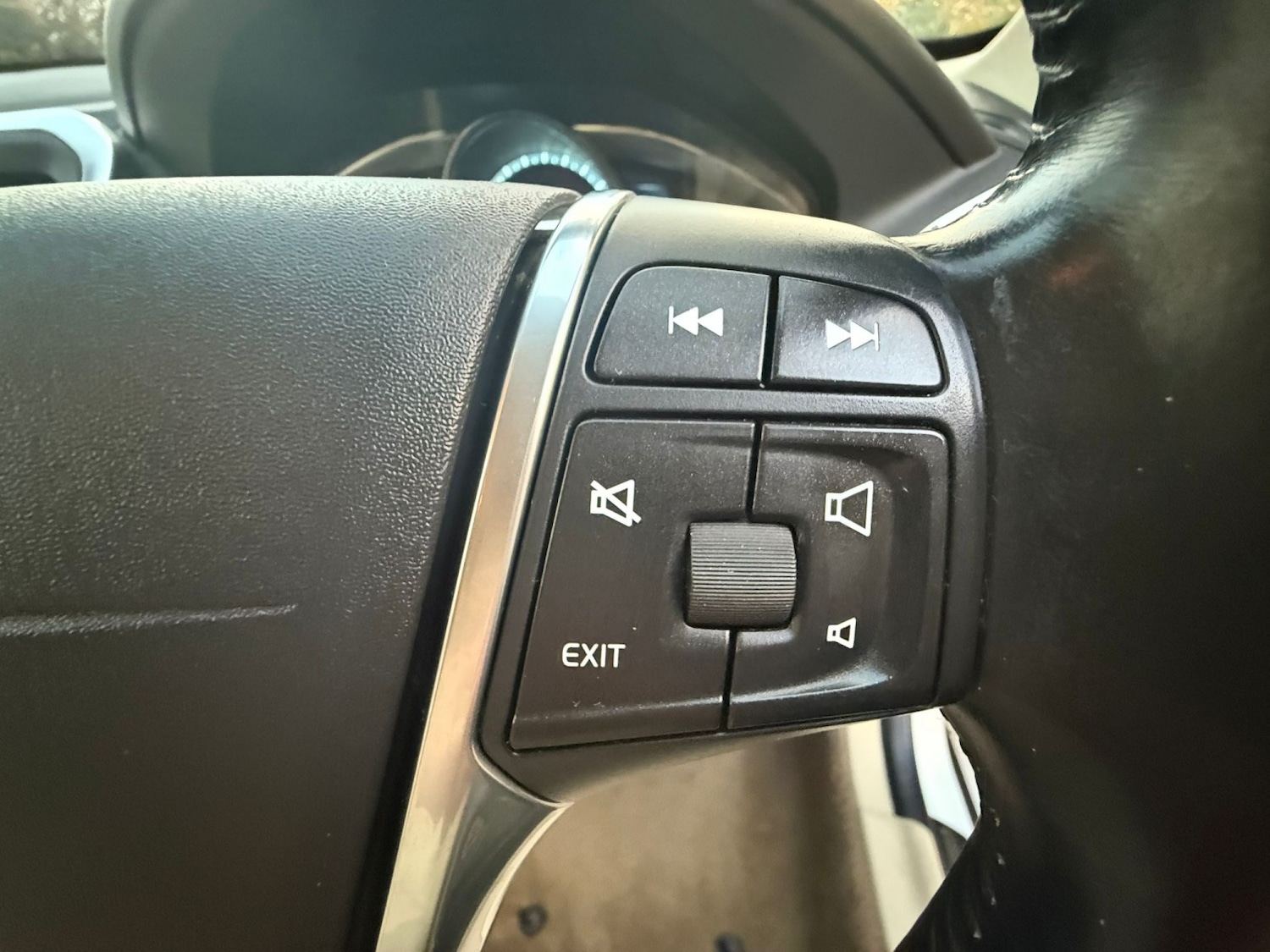 Used Volvo XC60 2013 for sale - 76352253: Photo 36