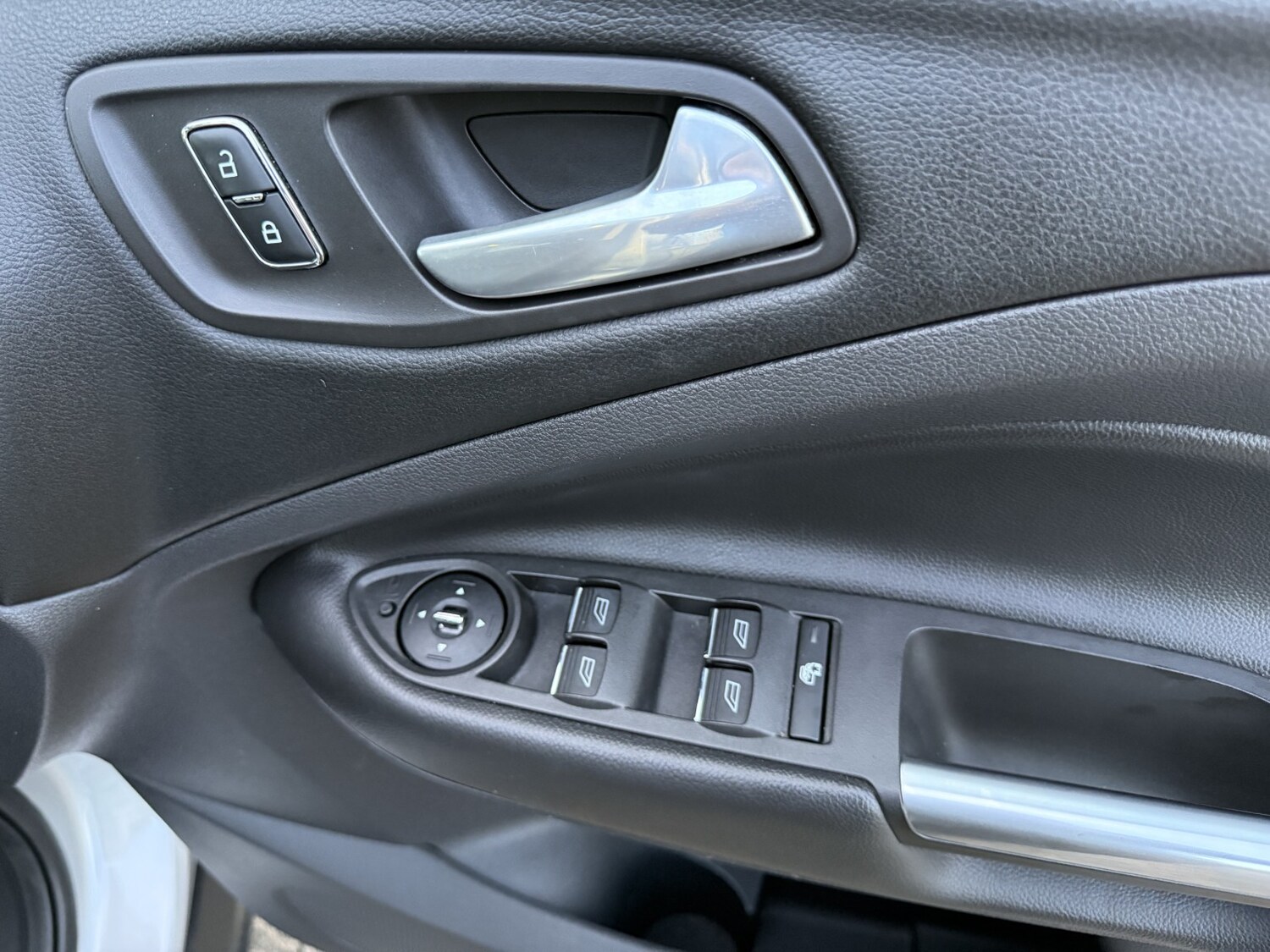 Used Ford Kuga 2013 for sale - 77953955: Photo 25