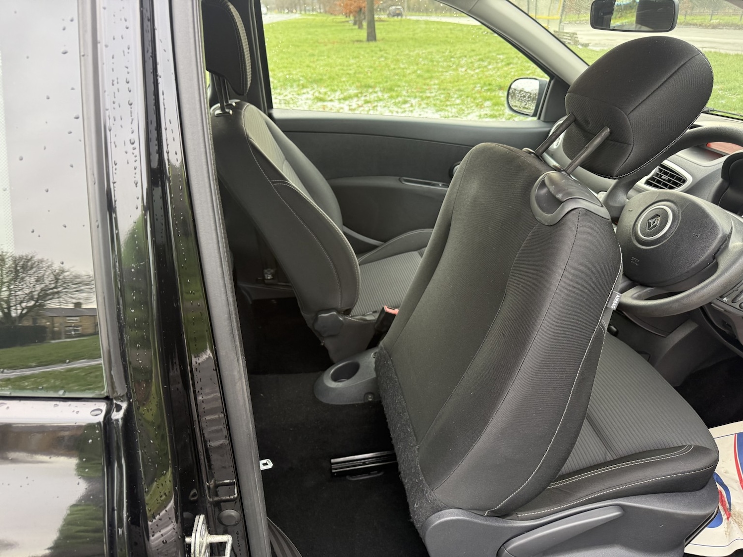 Used Renault Clio 2012 for sale - 77129470: Photo 15