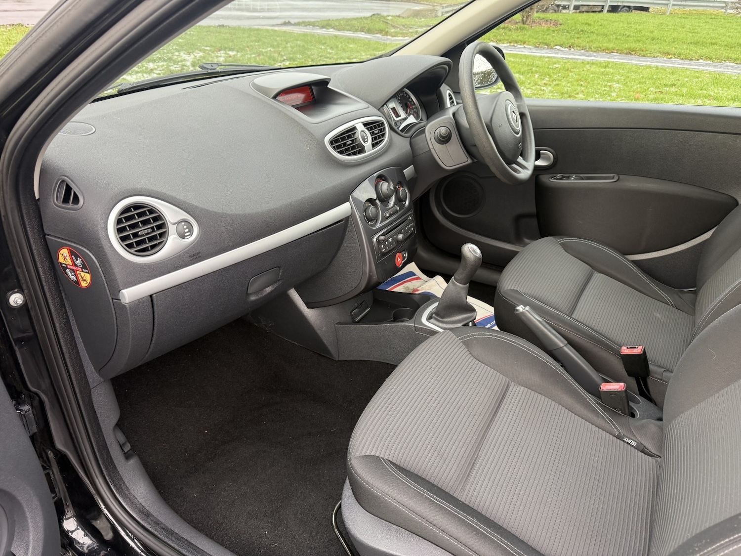 Used Renault Clio 2012 for sale - 77129470: Photo 16