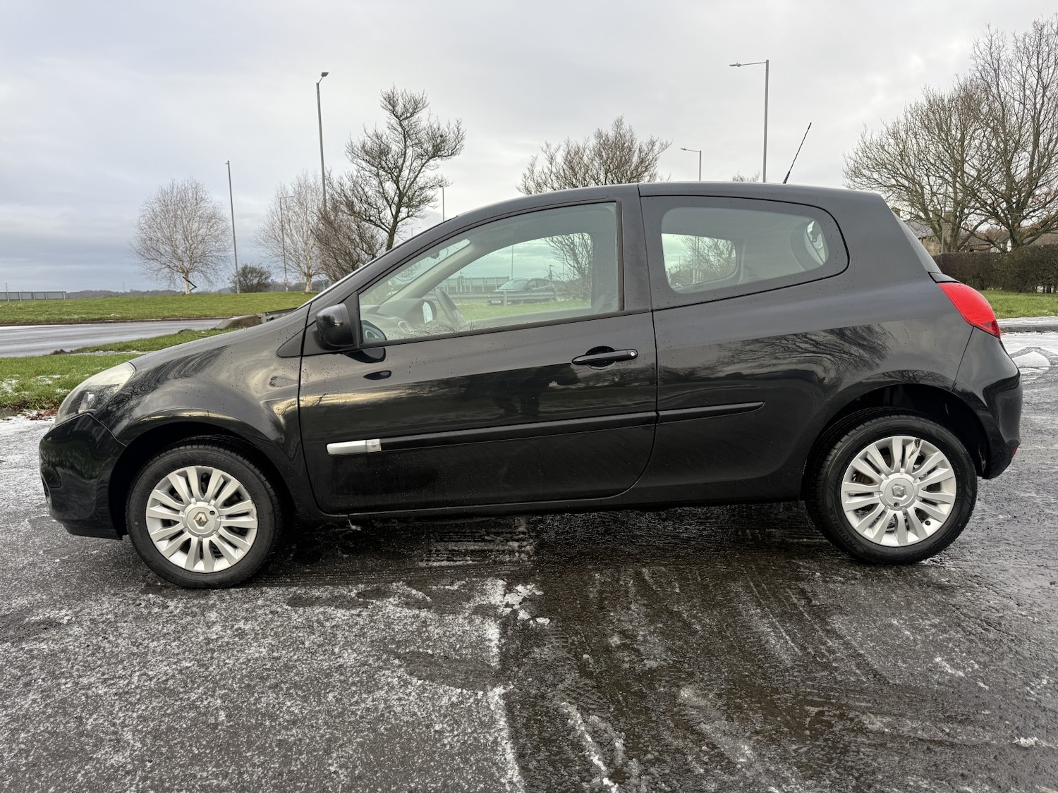 Used Renault Clio 2012 for sale - 77129470: Photo 4
