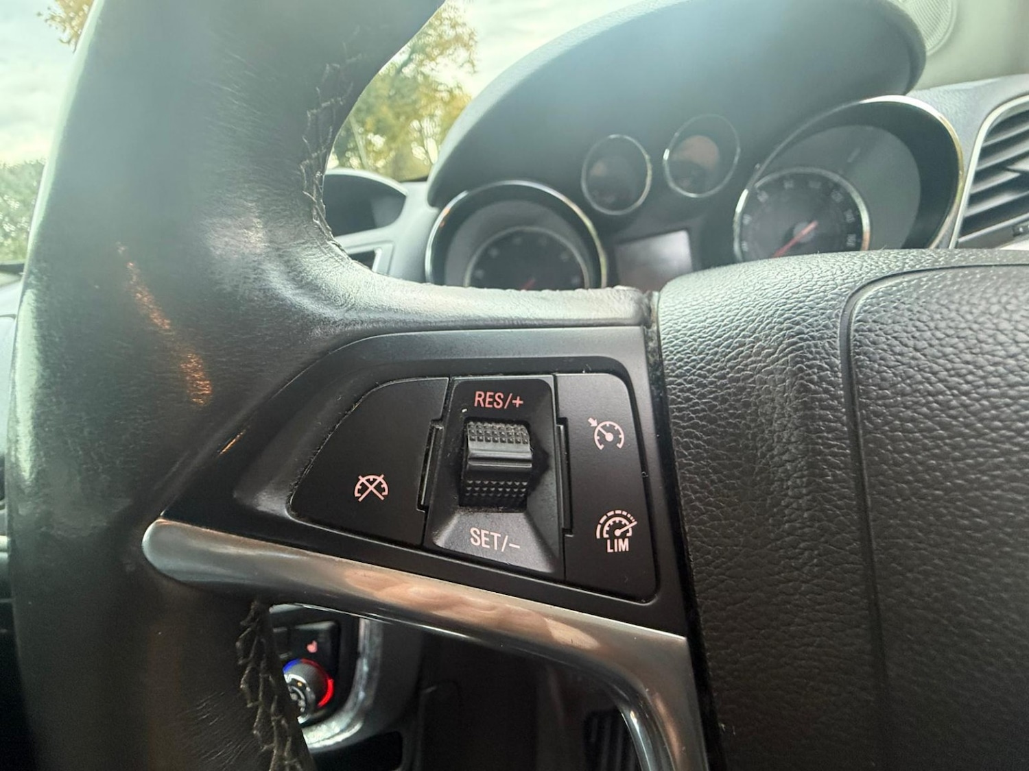 Used Vauxhall Mokka 2014 for sale - 76352256: Photo 17