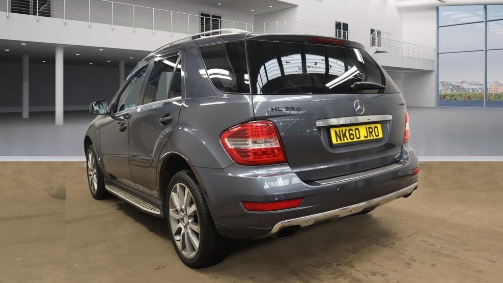 Used Mercedes-Benz M Class 2010 for sale - 76580000: Photo 7