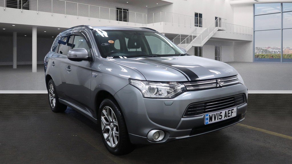 Used Mitsubishi Outlander 2015 for sale - 76837049: Photo 1