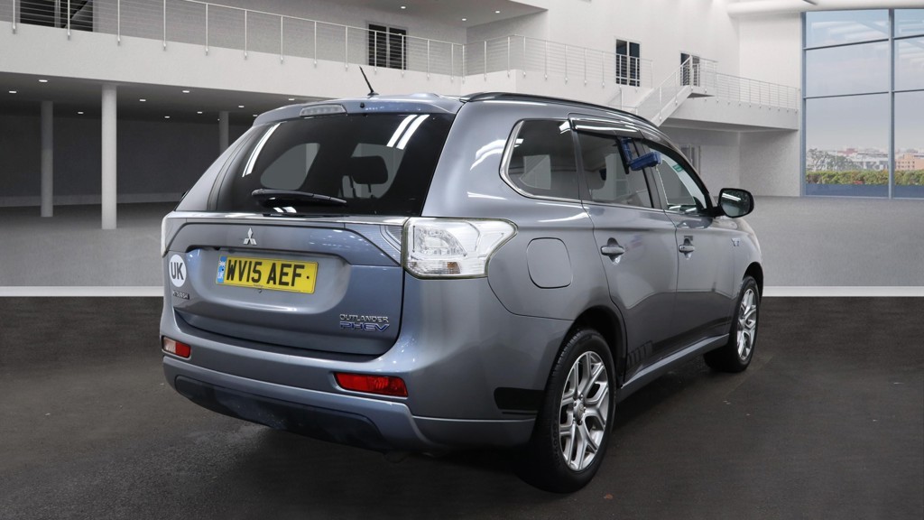 Used Mitsubishi Outlander 2015 for sale - 76837049: Photo 4