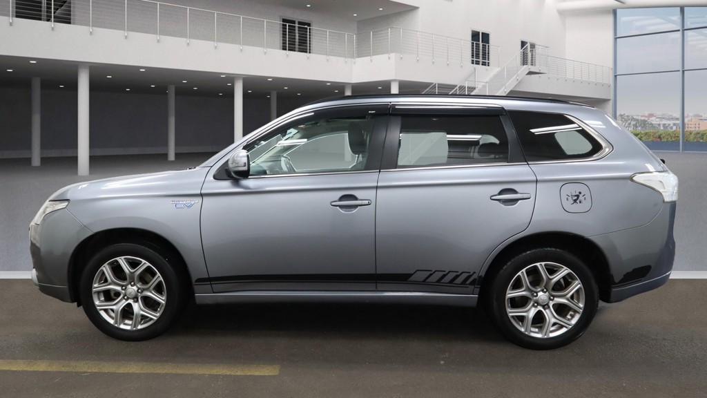 Used Mitsubishi Outlander 2015 for sale - 76837049: Photo 6