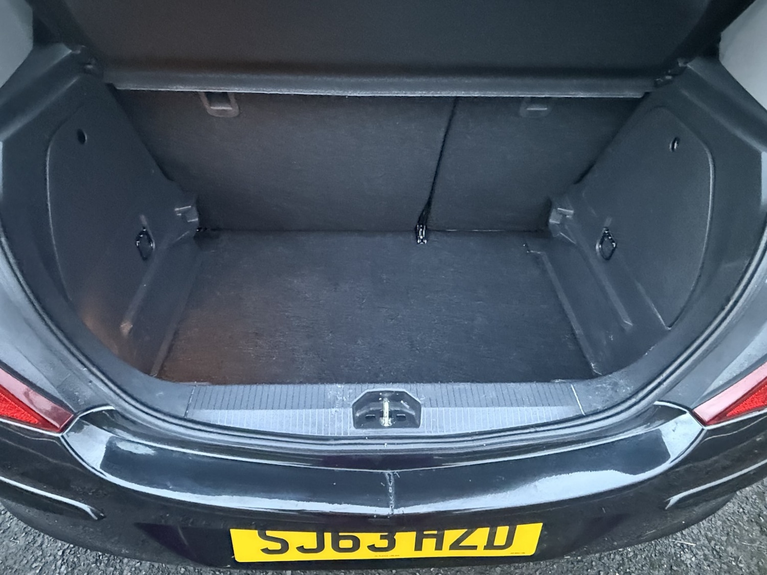 Used Vauxhall Corsa 2013 for sale - 77201280: Photo 19