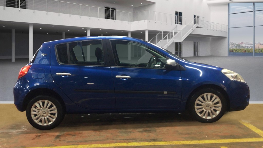 Used Renault Clio 2010 for sale - 76785073: Photo 5