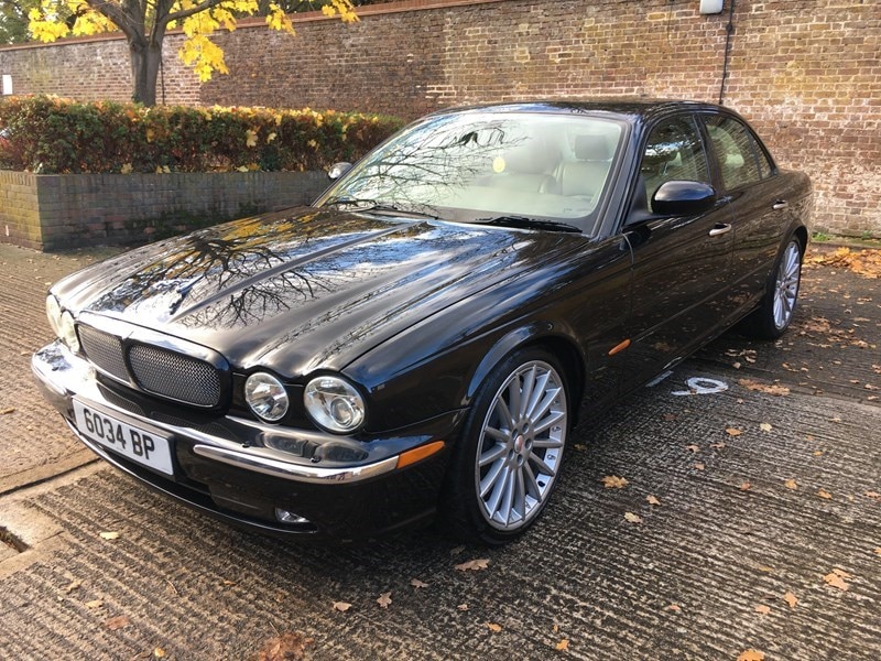 2004-Jaguar-Xj-Xjr-Auto-for-Sale-|-CCFS