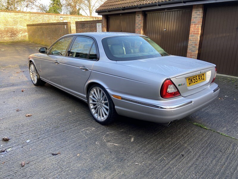 Classic Jaguar Xj Cars for Sale | CCFS