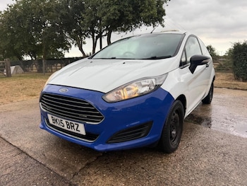 Used Ford Fiesta 2015 for sale - 79551993: Photo