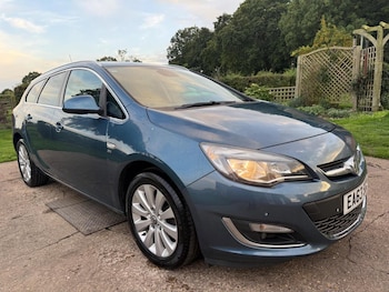 2013 - 2.0 CDTi SE Sports Tourer Euro 5 (s/s) 5dr