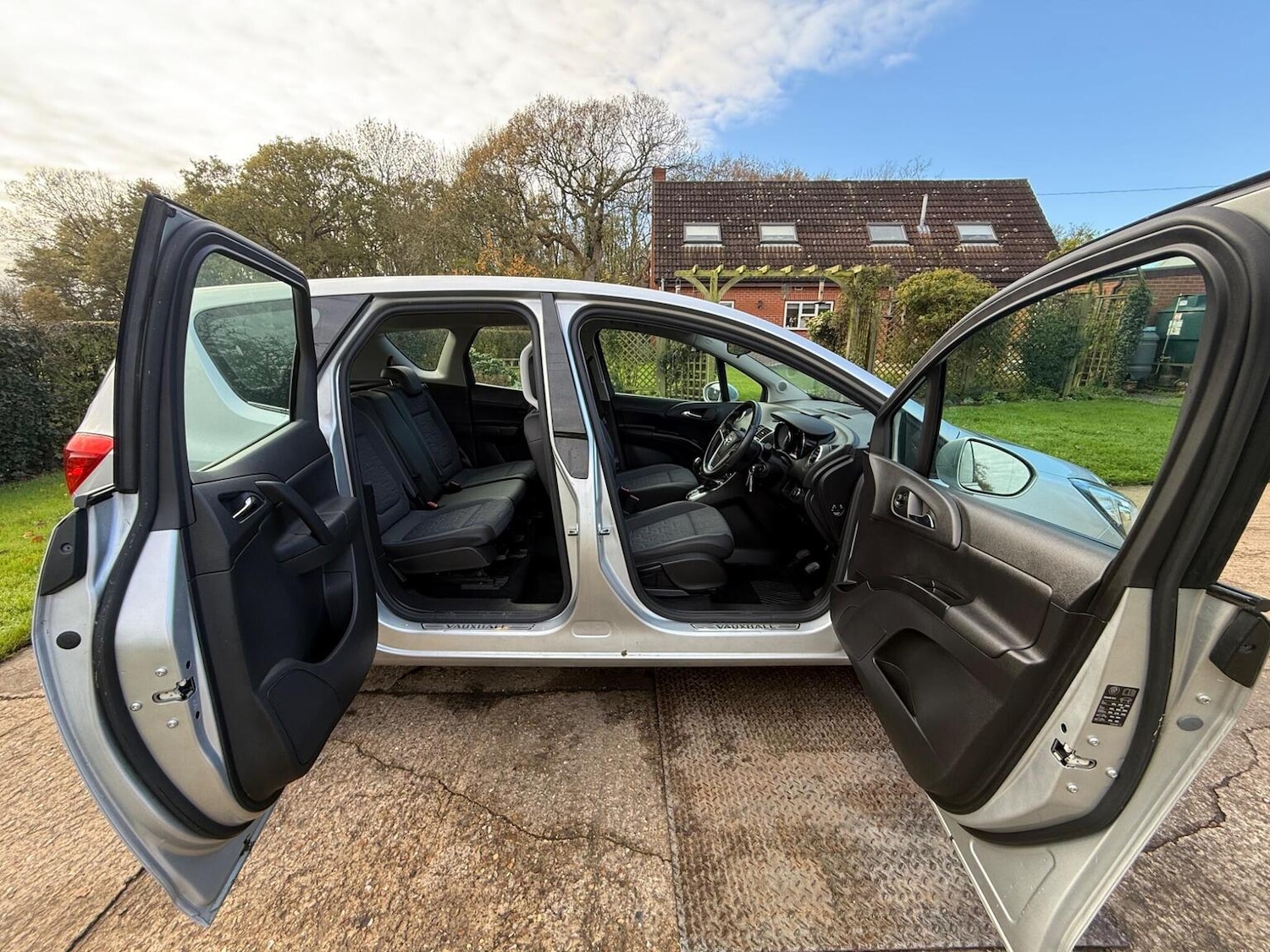 Used Vauxhall Meriva 2016 for sale - 76618607: Photo 21