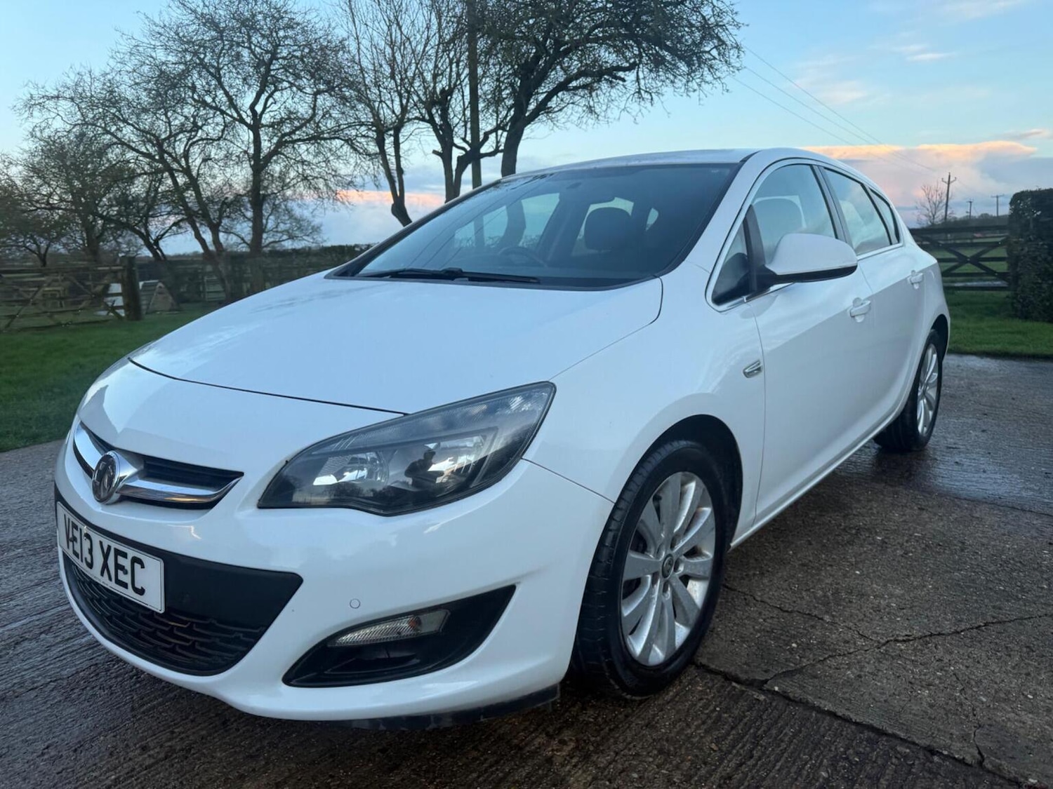 Used Vauxhall Astra 2013 for sale - 77578456: Photo 3