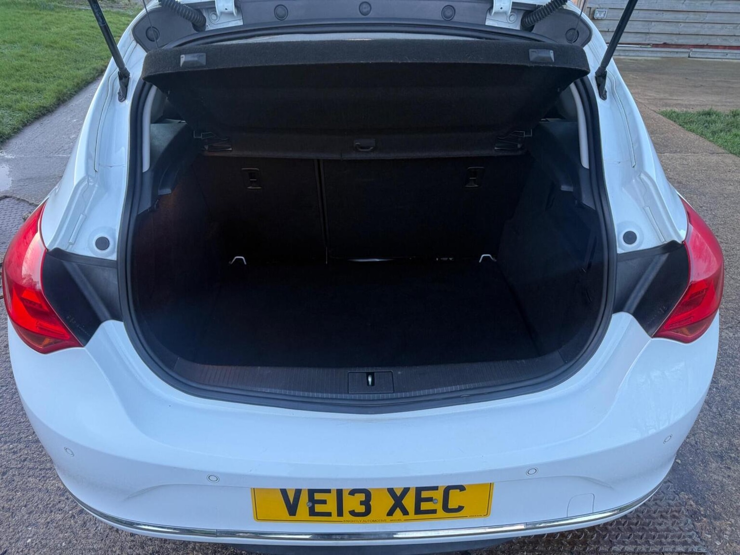 Used Vauxhall Astra 2013 for sale - 77578456: Photo 40