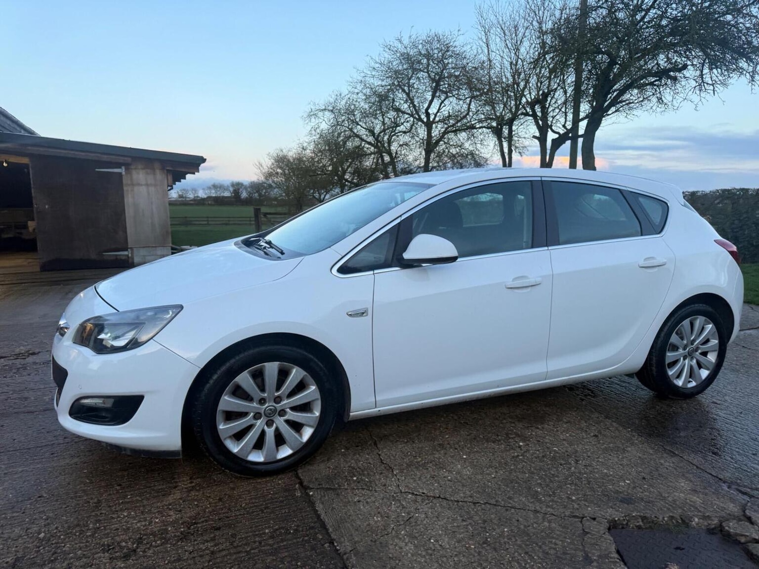 Used Vauxhall Astra 2013 for sale - 77578456: Photo 45