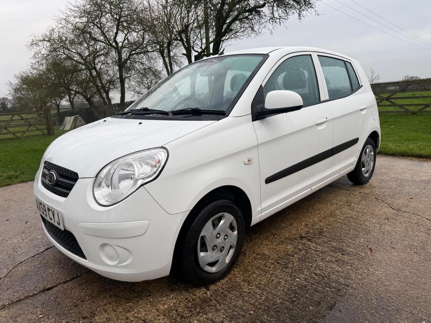 Used Kia Picanto 2010 for sale - 76974421: Photo 10