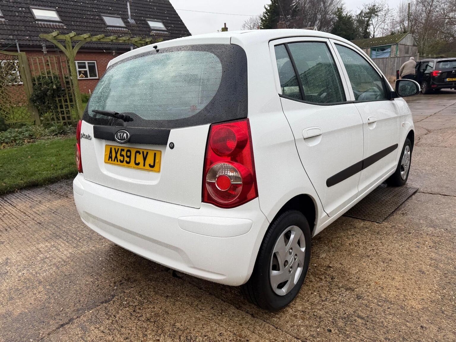 Used Kia Picanto 2010 for sale - 76974421: Photo 25