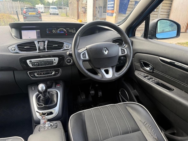 Used Renault Scenic 2012 for sale - 75173394: Photo 25