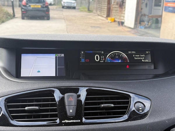 Used Renault Scenic 2012 for sale - 75173394: Photo 41
