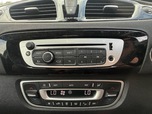 Used Renault Scenic 2012 for sale - 75173394: Photo 42