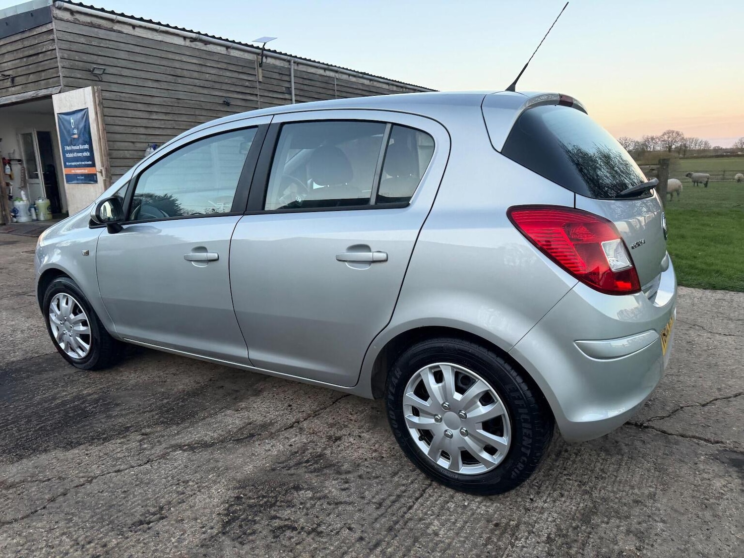 Used Vauxhall Corsa 2012 for sale - 77164760: Photo 11