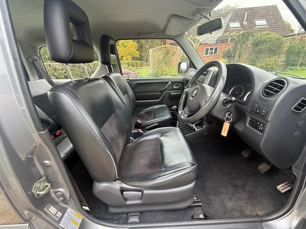 Used Suzuki Jimny 2007 for sale - 76262981: Photo 34