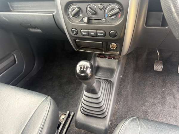 Used Suzuki Jimny 2007 for sale - 76262981: Photo 42