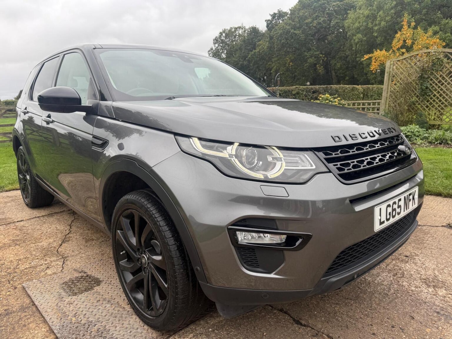 Used Land Rover Discovery Sport 2015 for sale - 76273336: Photo 1