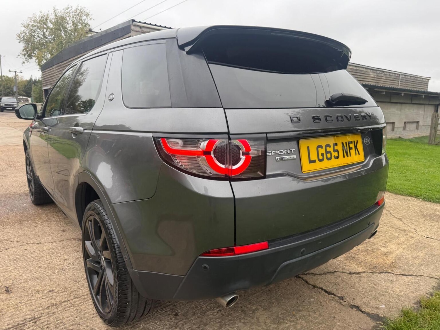Used Land Rover Discovery Sport 2015 for sale - 76273336: Photo 11