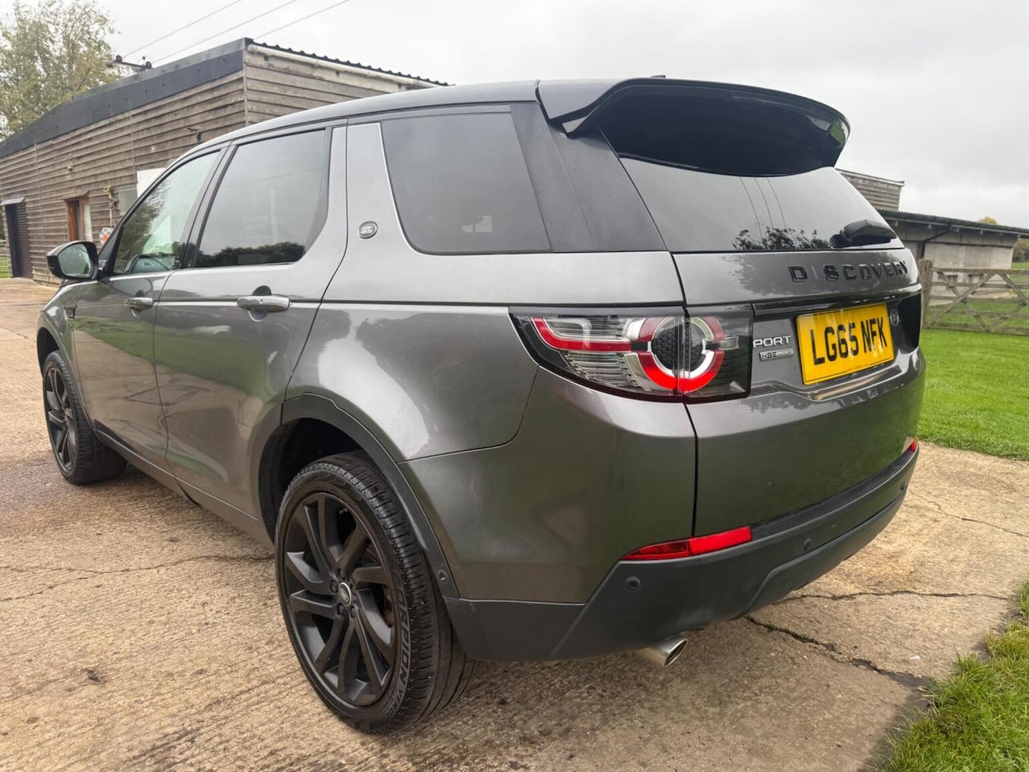 Used Land Rover Discovery Sport 2015 for sale - 76273336: Photo 12