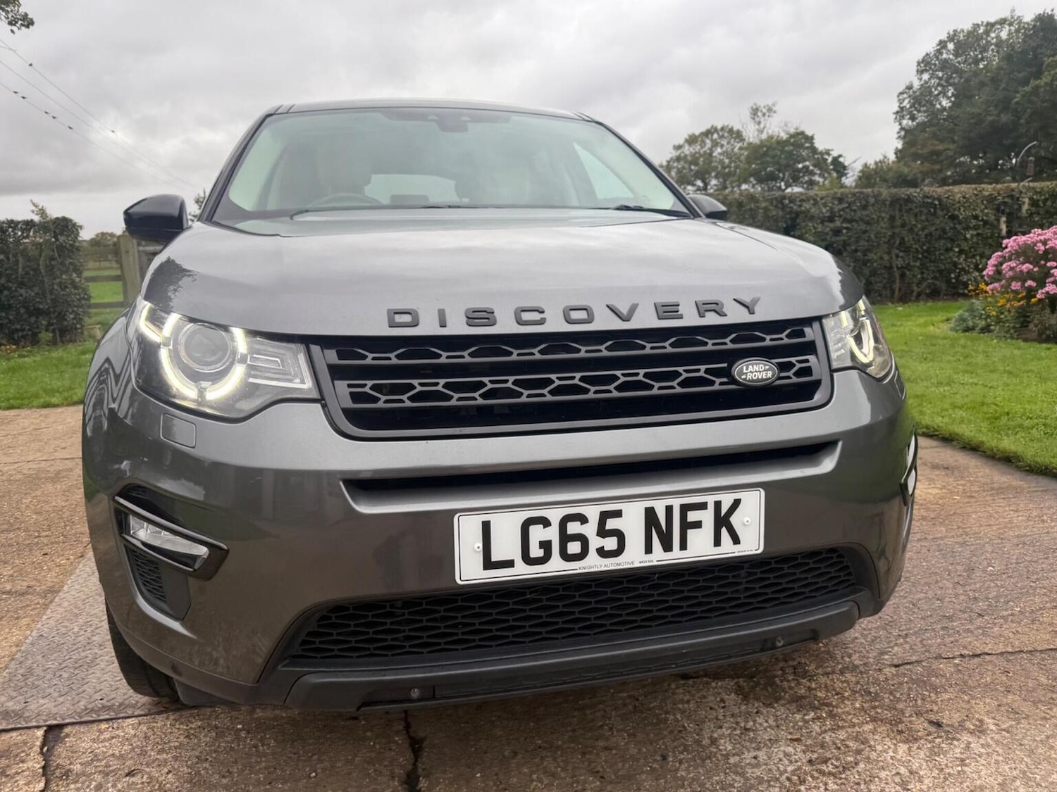 Used Land Rover Discovery Sport 2015 for sale - 76273336: Photo 2