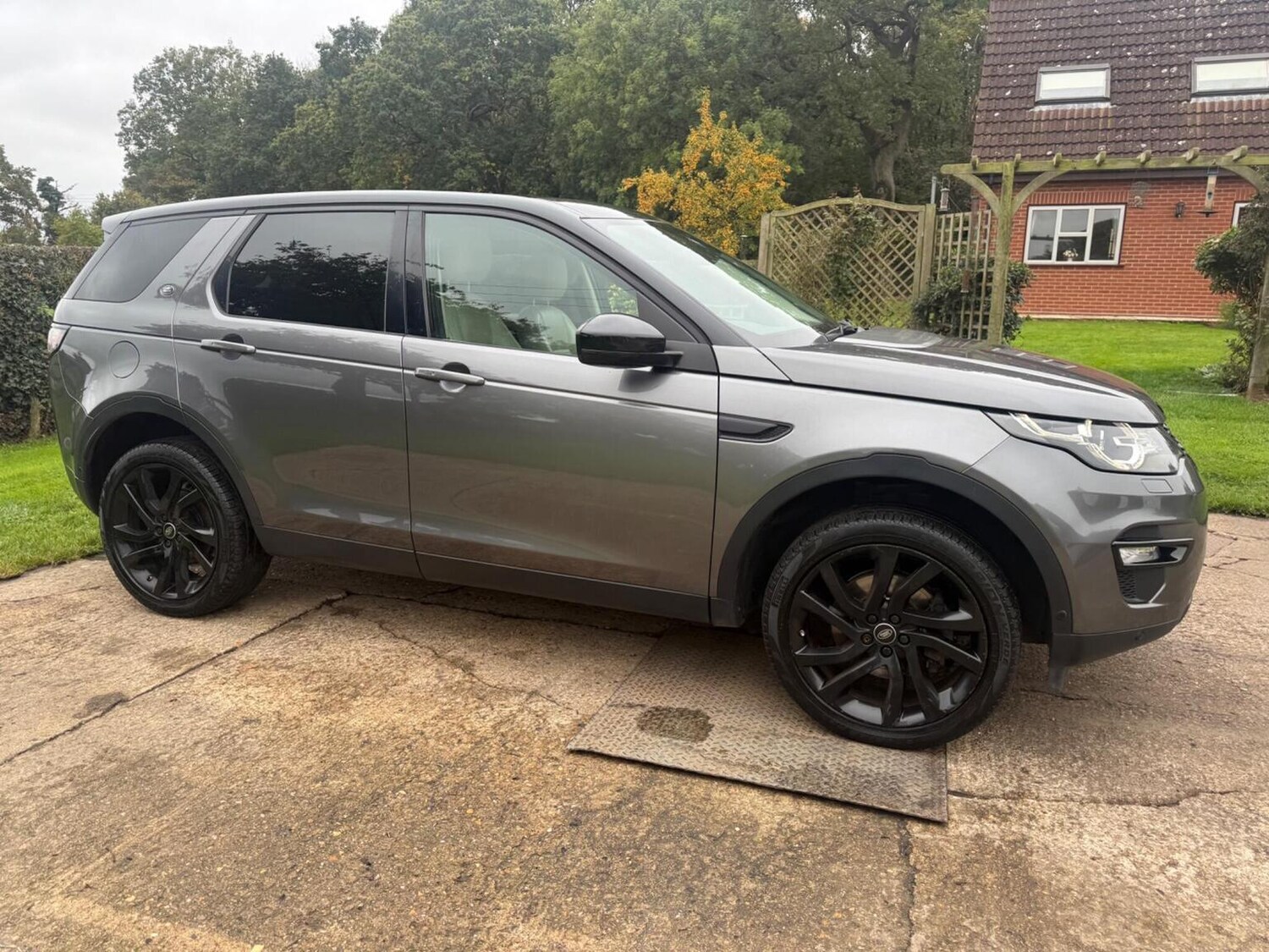 Used Land Rover Discovery Sport 2015 for sale - 76273336: Photo 27