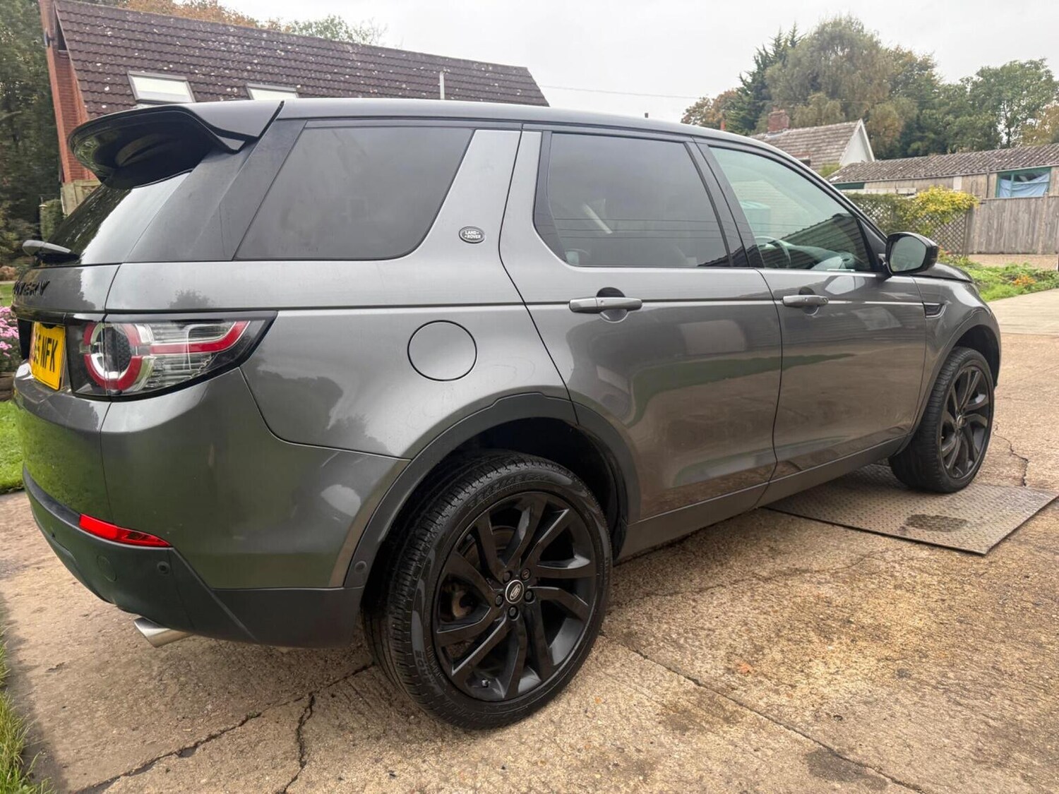 Used Land Rover Discovery Sport 2015 for sale - 76273336: Photo 30