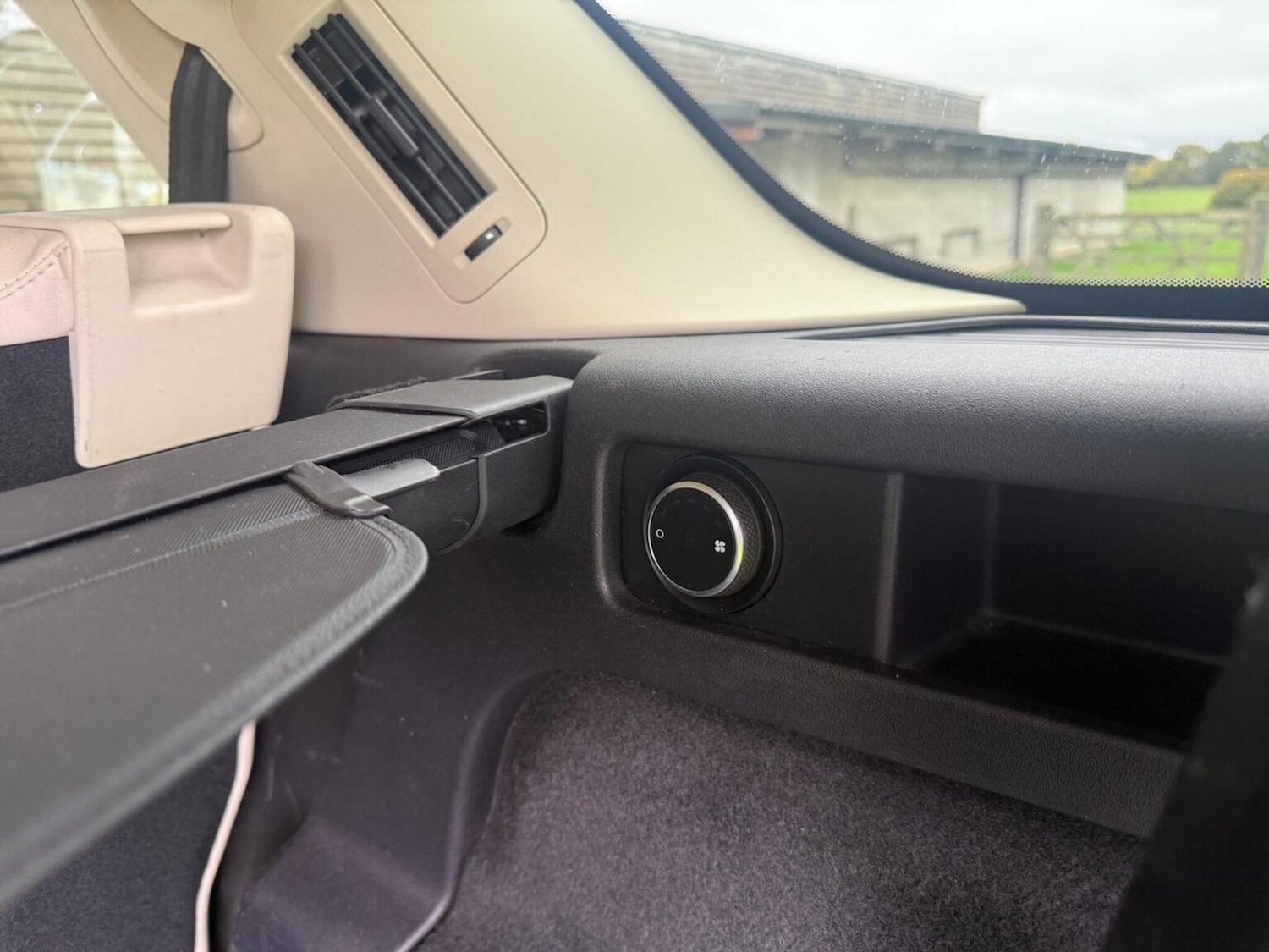 Used Land Rover Discovery Sport 2015 for sale - 76273336: Photo 33