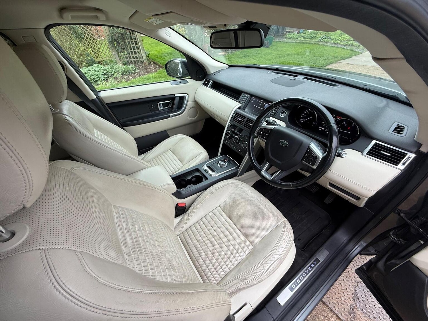 Used Land Rover Discovery Sport 2015 for sale - 76273336: Photo 37