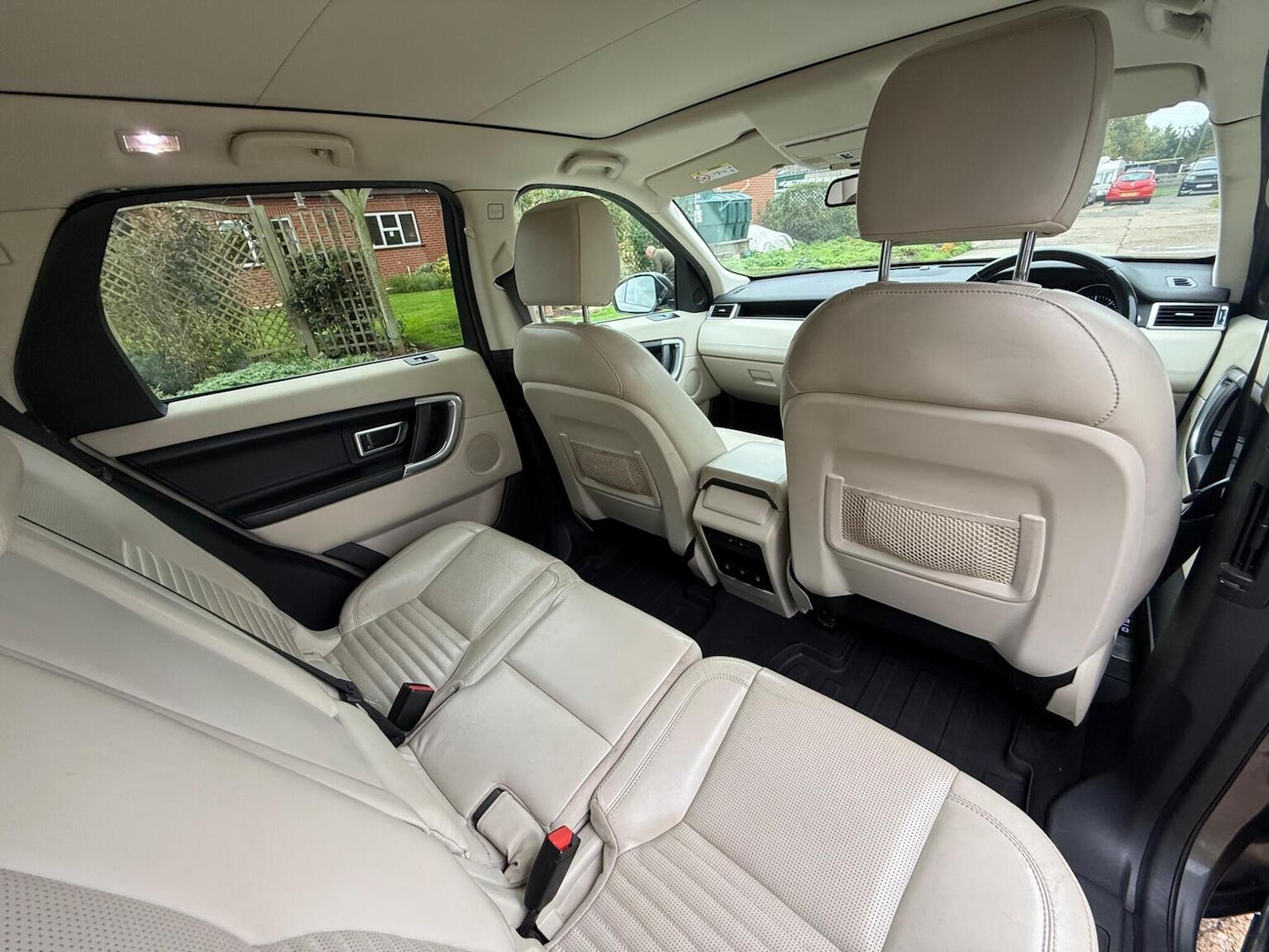 Used Land Rover Discovery Sport 2015 for sale - 76273336: Photo 46