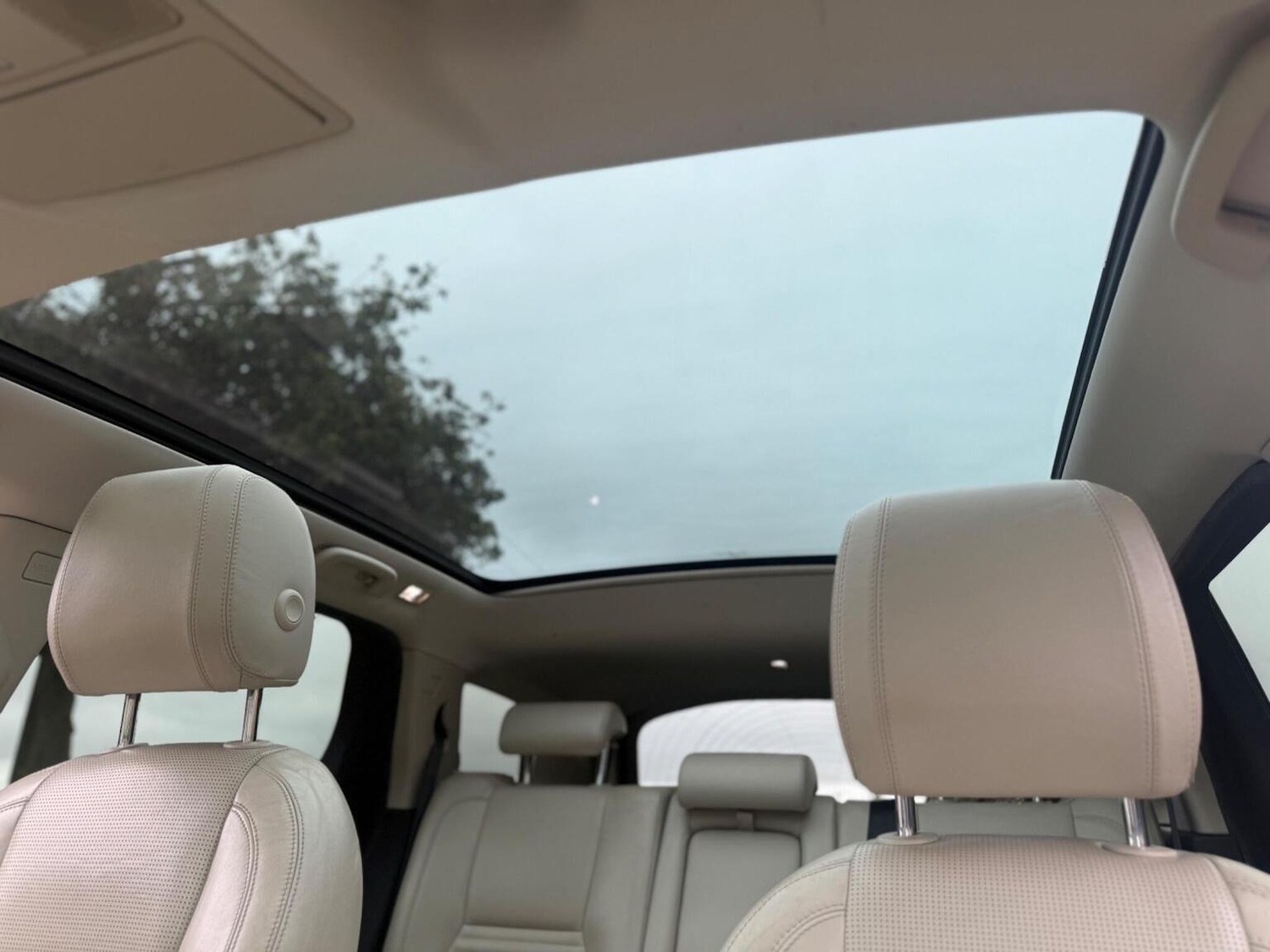 Used Land Rover Discovery Sport 2015 for sale - 76273336: Photo 49