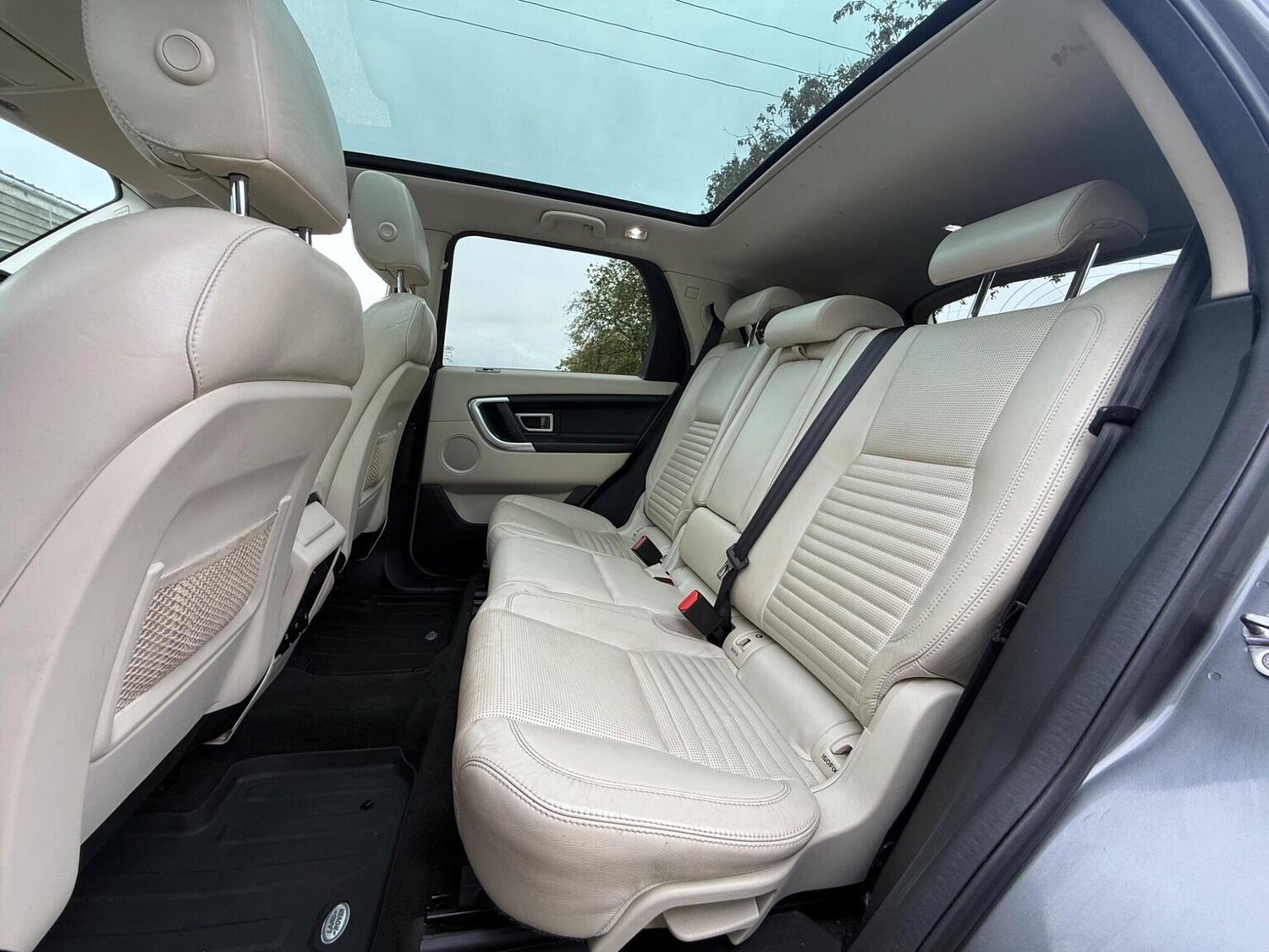 Used Land Rover Discovery Sport 2015 for sale - 76273336: Photo 50