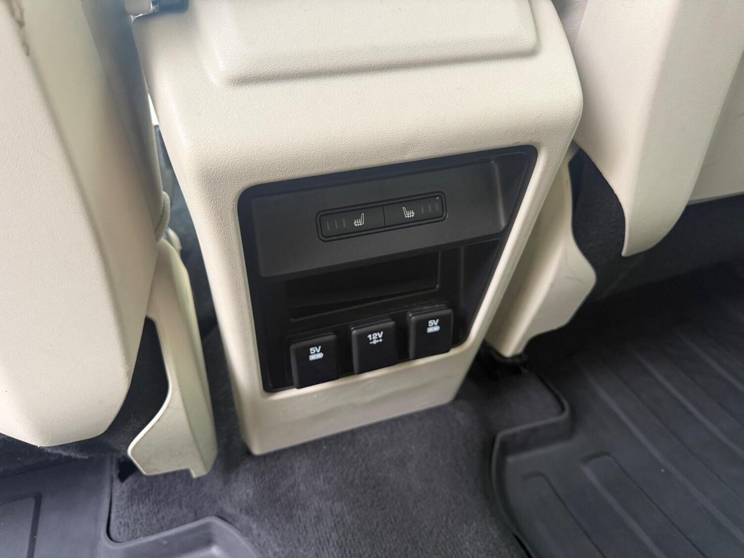 Used Land Rover Discovery Sport 2015 for sale - 76273336: Photo 51