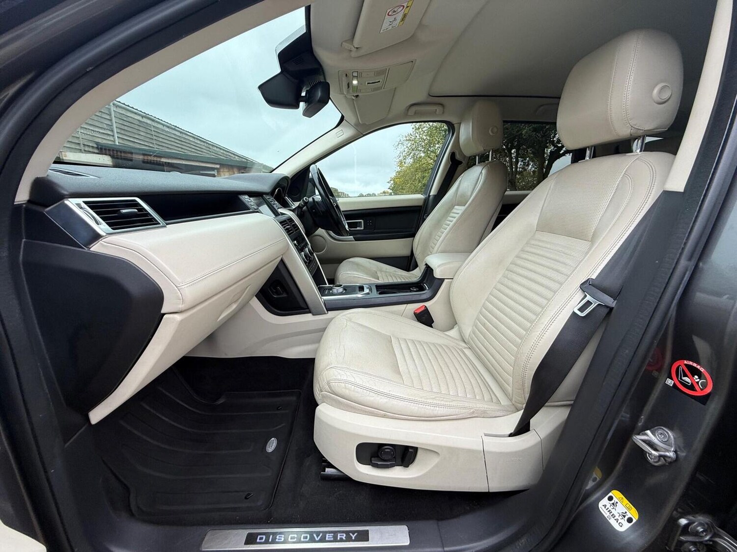 Used Land Rover Discovery Sport 2015 for sale - 76273336: Photo 69